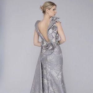 NWT Terani Couture 1721M4703 silver brocade size12